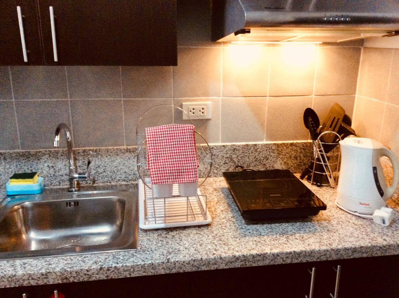 Studio Fully Furnished Манила Экстерьер фото